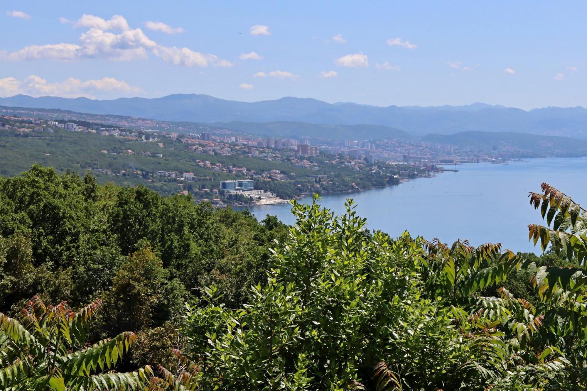 Apartments With A Parking Space Opatija - Pobri, Opatija - 7813 Matulji Buitenkant foto